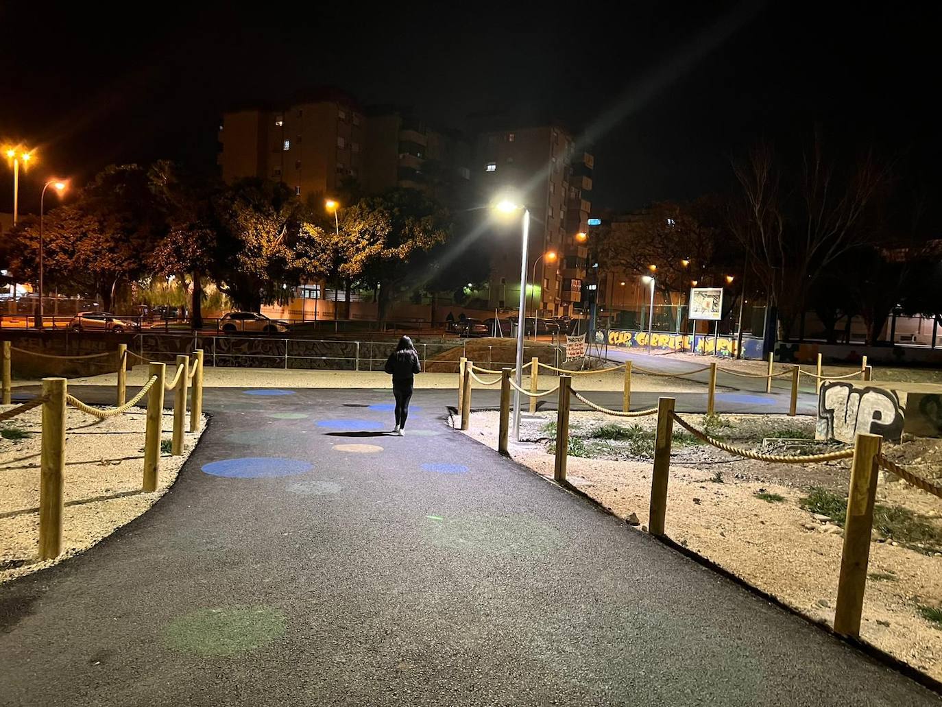Otro de los puntos de iluminación instalados por el Ayuntamiento.