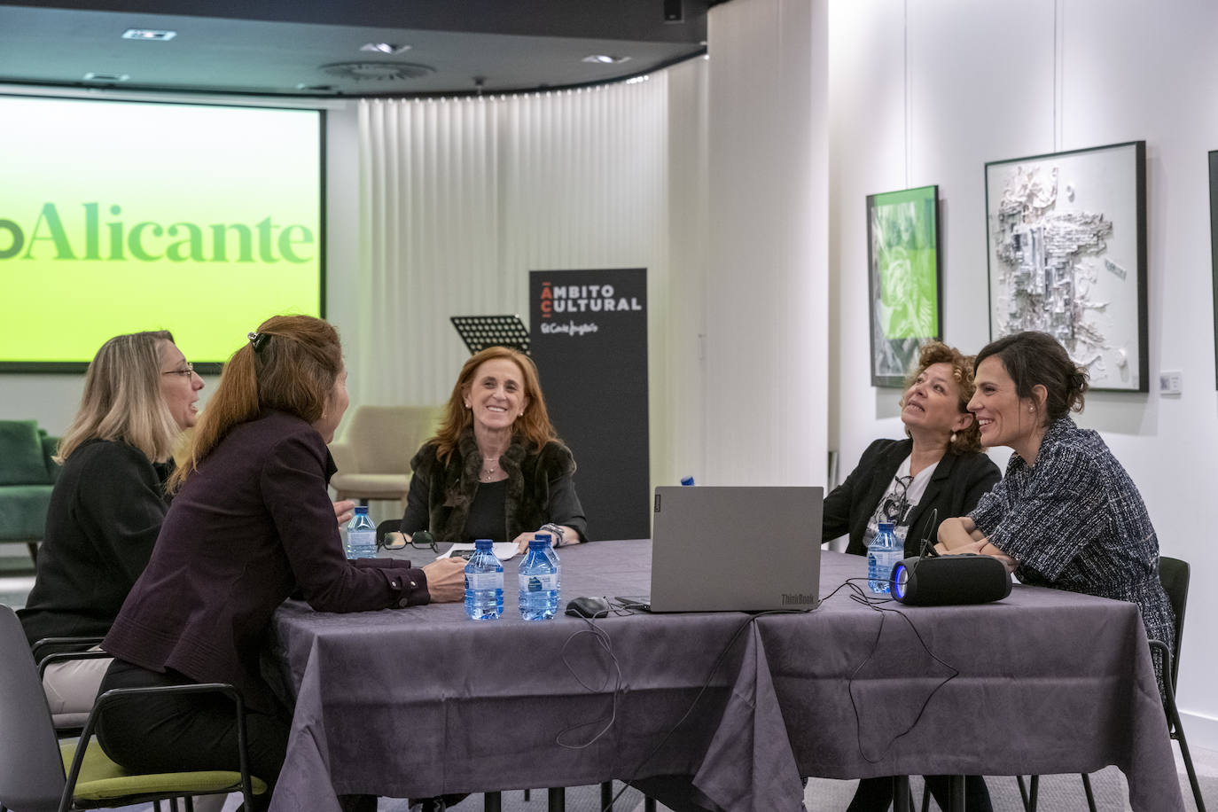 Fotos: TodoAlicante recibe a varias expertas en un desayuno sobre La Mujer y la Niña en la Ciencia | Josefina Bueno, Nuria Oliver, Andrea Bernabeu, Maria Jesús Pastor e Isabel Medina