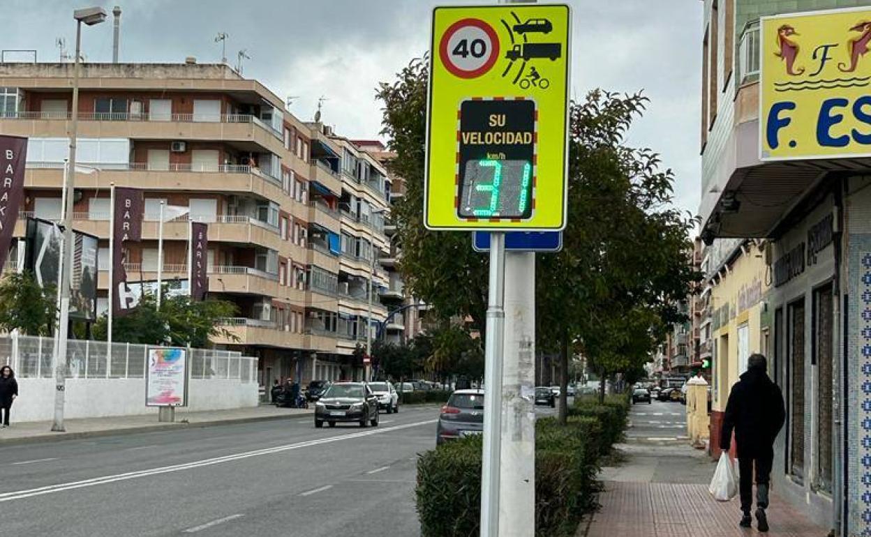 Una de las señales instaladas en las calles de Torrevieja. 