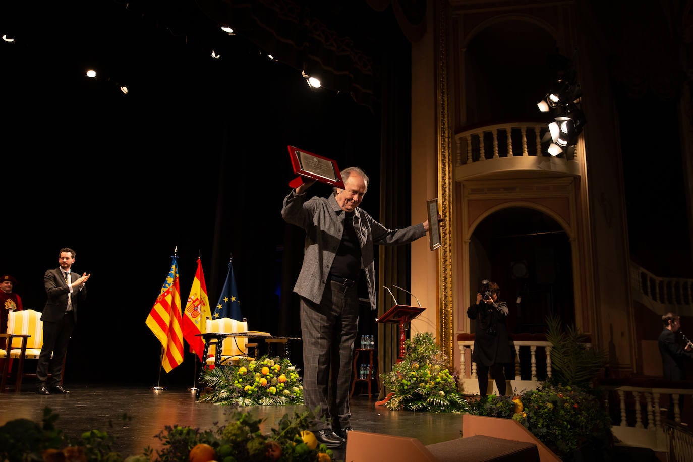 Fotos: Homenaje a Serrat en Orihuela