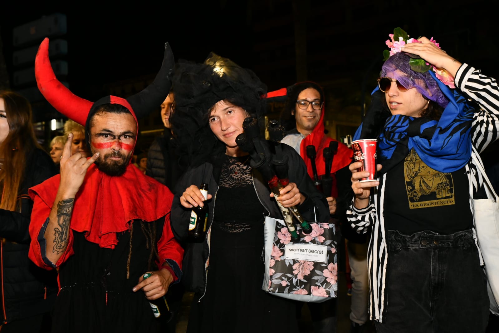 Fotos: El &#039;Entierro de la sardina&#039; pone fin al Carnaval 2023 de Alicante