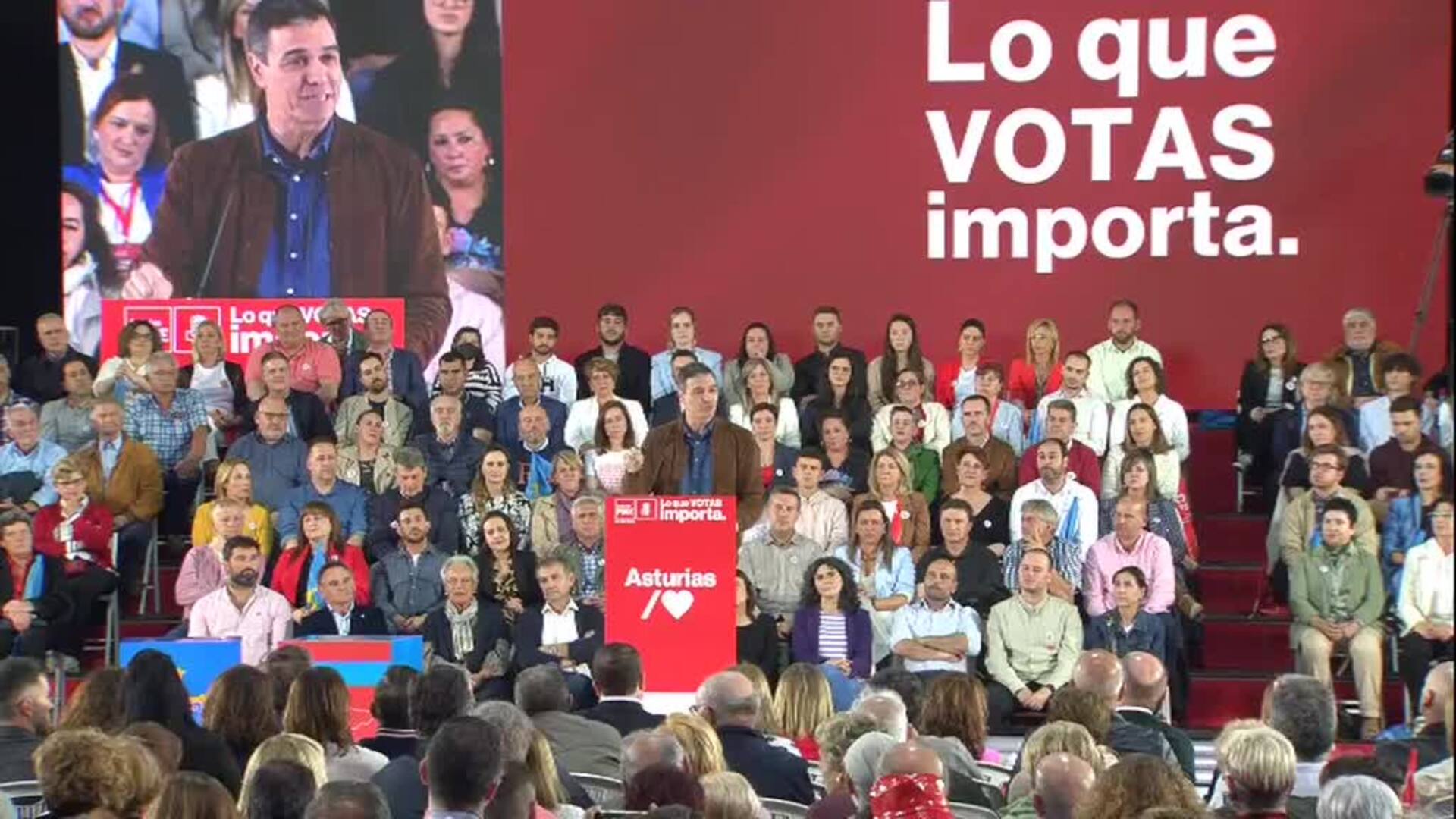 Sánchez: "Cuando el PP gobierna, recorta, y cuando está en la oposición, deroga"