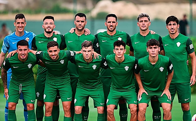 Imagen del once titular que perdió este sábado en La Finca ante el Cartagena por 0-1. 