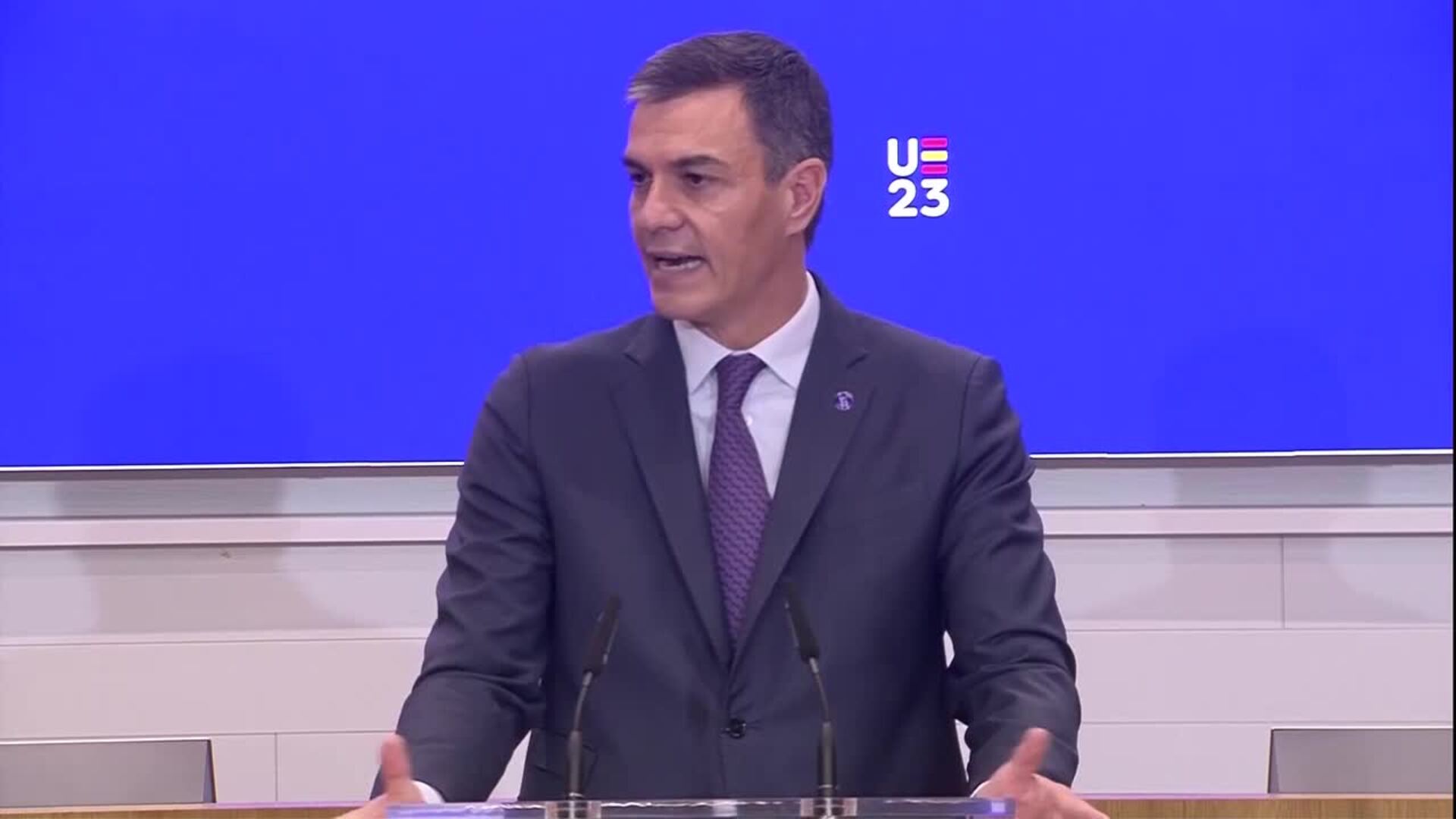 Sánchez asegura que se dedicará "en cuerpo y alma" a su investidura