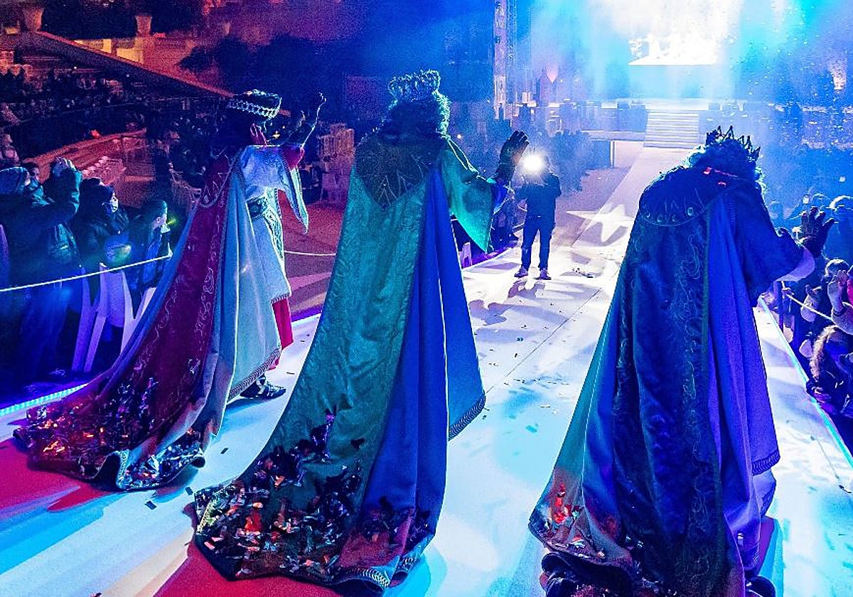 Imagen de la visita de los Reyes Magos a Benidorm en 2023