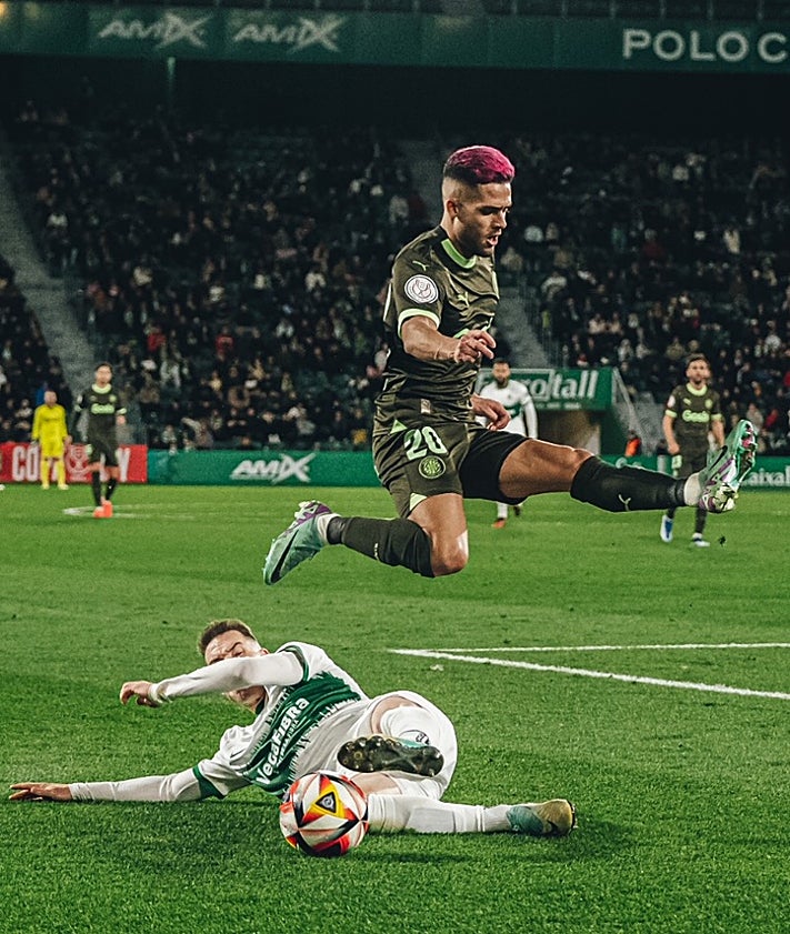 Imagen secundaria 2 - Imágenes del triunfo del Girona esta tarde en el Martínez Valero.