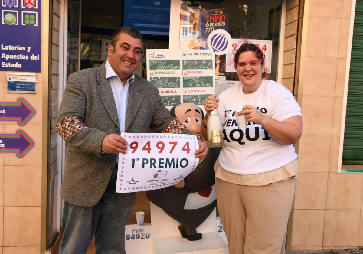 &#039;El gordo afortunado&#039; de Alicante, más hinchado que nunca con el primer premio