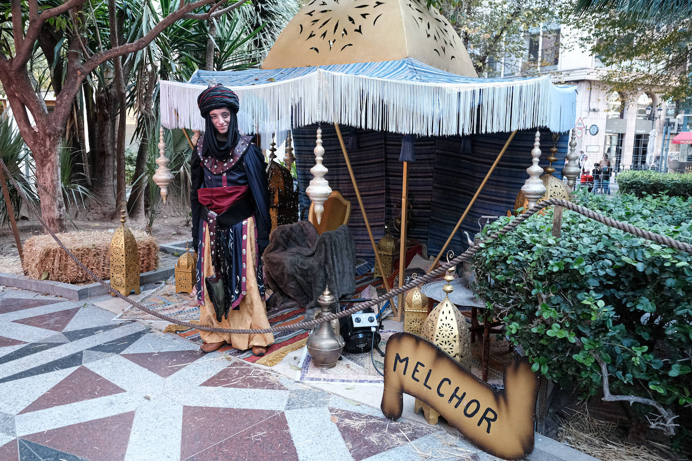 Imagen antes - La plaza de Gabriel Miró.