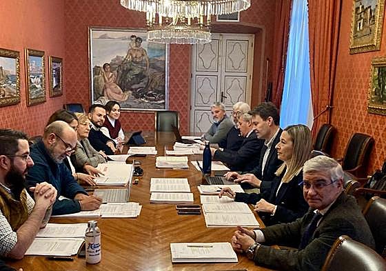 La comisión de Hacienda celebrada en el Ayuntamiento.