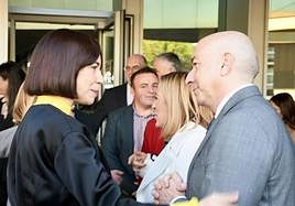 Diana Morant y Alejandro Soler charlan en la recepción de la Euipo.