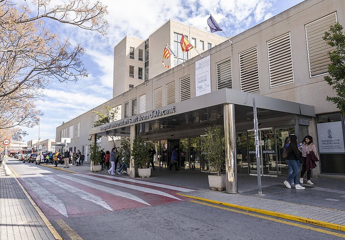 Acceso al Hospital Universitari Sant Joan d'Alacant.