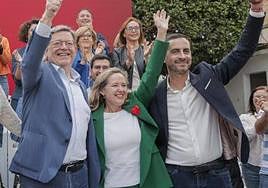 Ximo Puig, Nadia Calviño y Carlos Fernández Bielsa, en un mitin.
