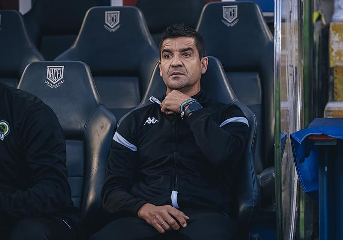 Rubén Torrecilla, antes de un partido en el Rico Pérez.