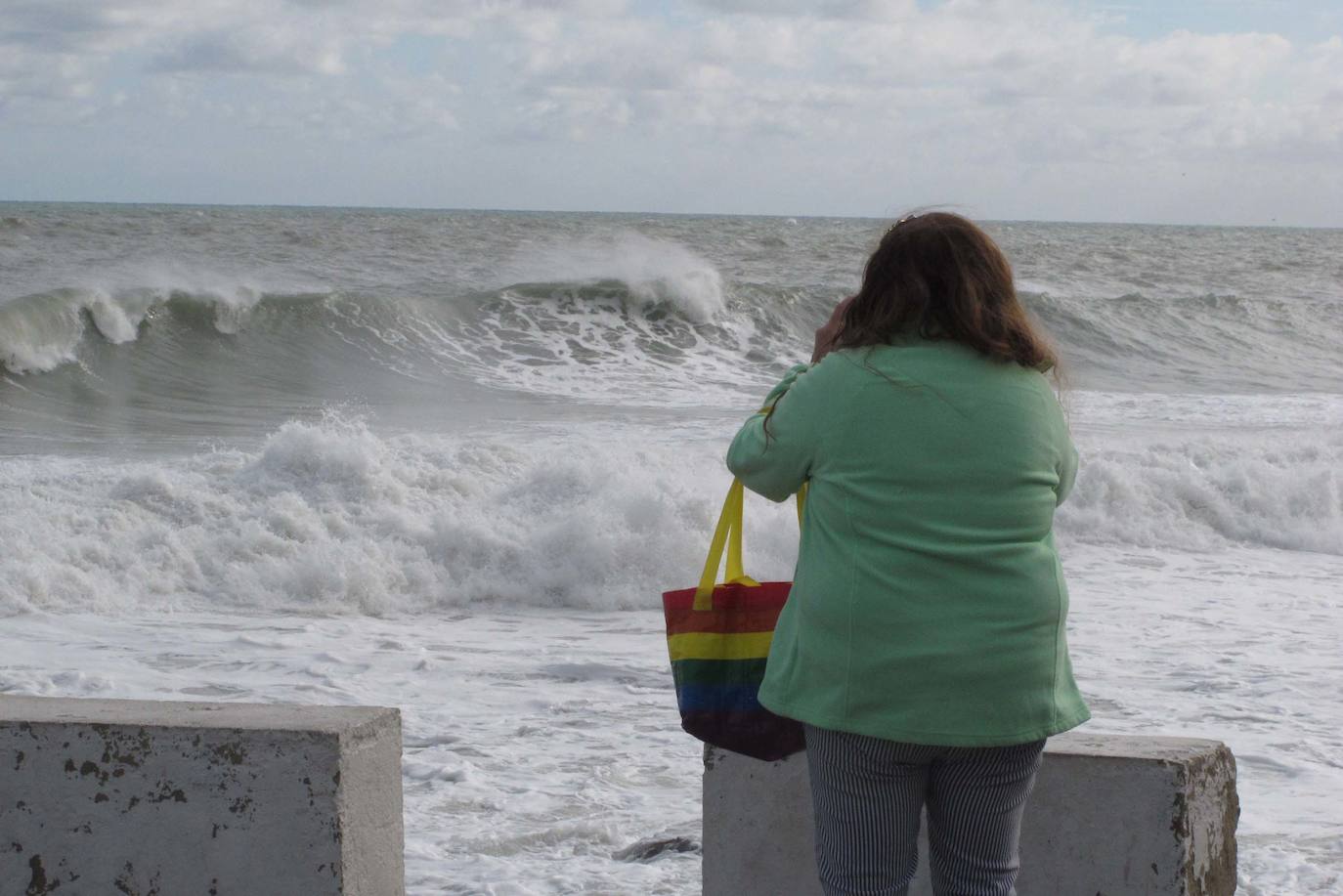 El temporal marítimo azota la costa de Dénia