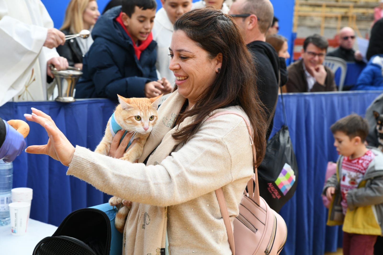 Las fiestas del Porrate de San Antón celebran su tradicional bendición de animales