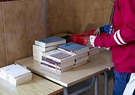 Las ampas alertan del estado de los colegios alicantinos.