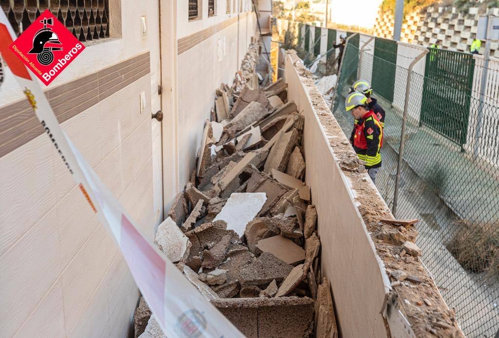 Rescate de los vecinos desalojados en El Campello