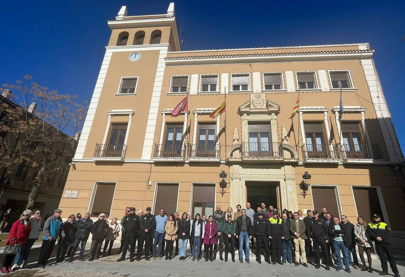 La provincia de Alicante se suma a la condena por el asesinato de dos guardias civiles en acto de servicio en Barbate