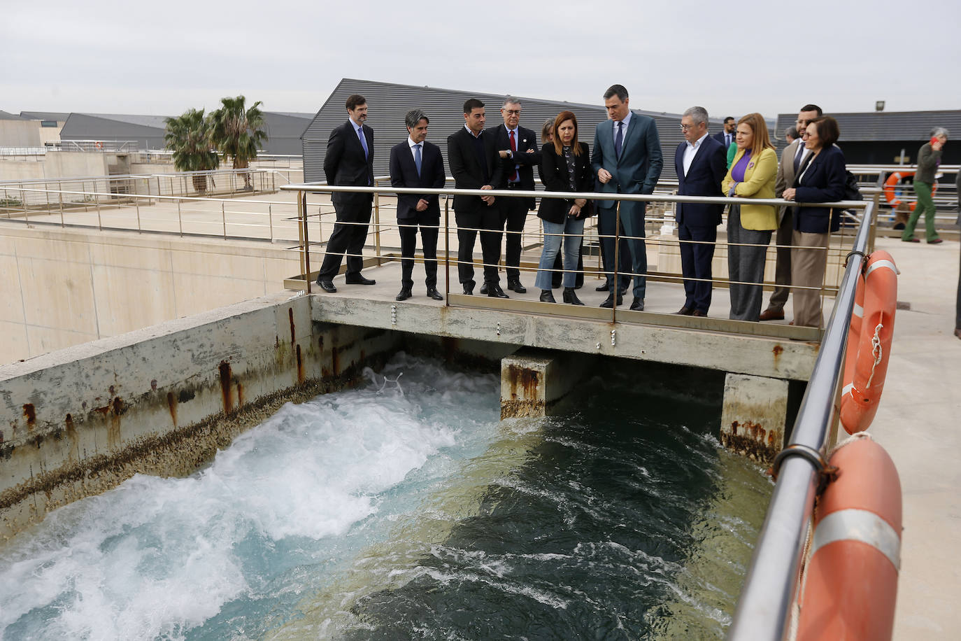 Así ha sido la visita de Pedro Sánchez a la desaladora de Torrevieja
