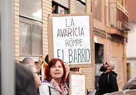 La paralización de un desahucio en Alicante en imágenes