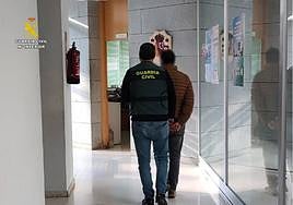 Arrestado por robar en su antigua empresa.