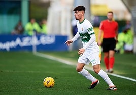 El centrocampista murciano Rodrigo Mendoza.