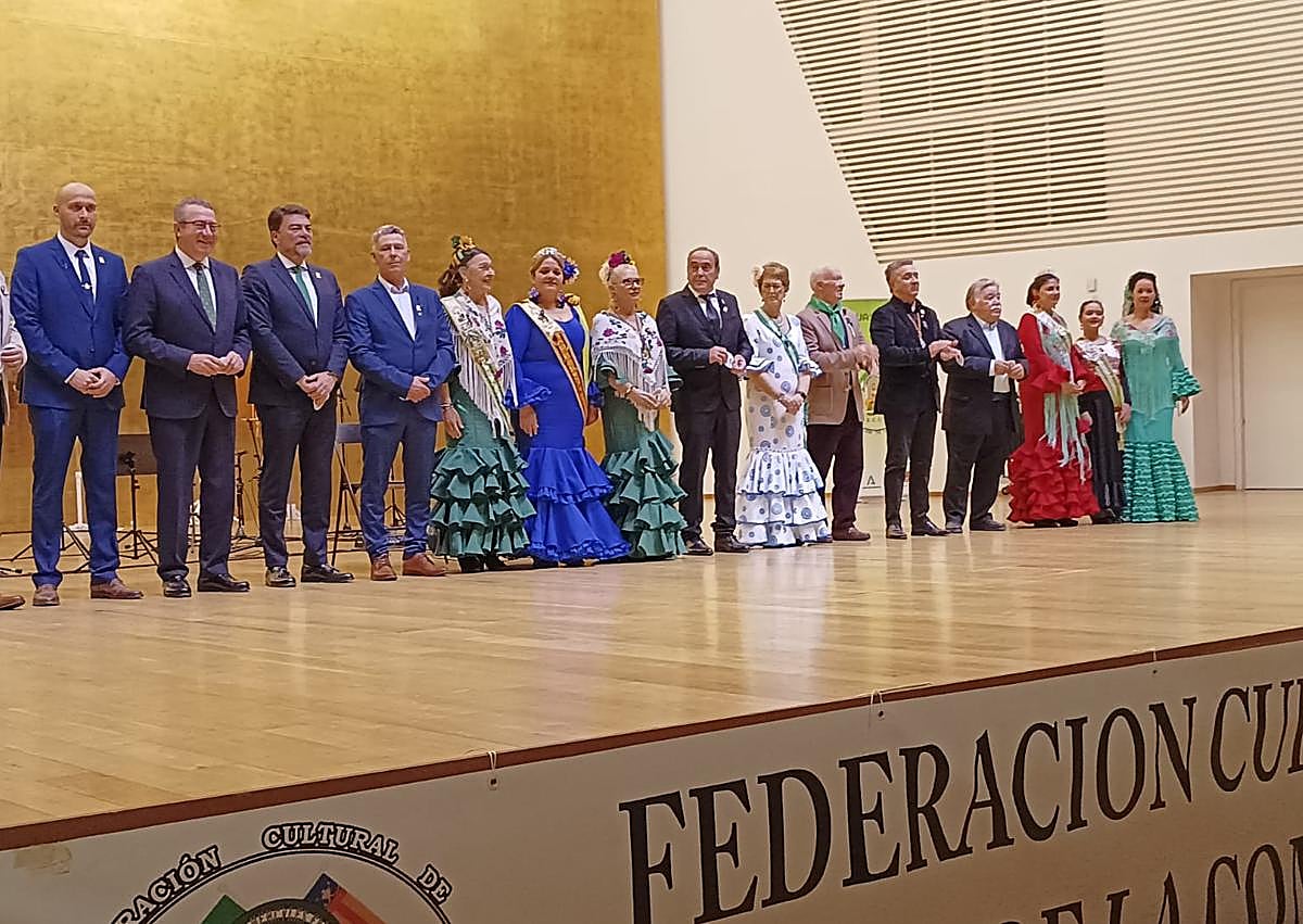 Imagen secundaria 1 - Diferentes momentos de la gala.