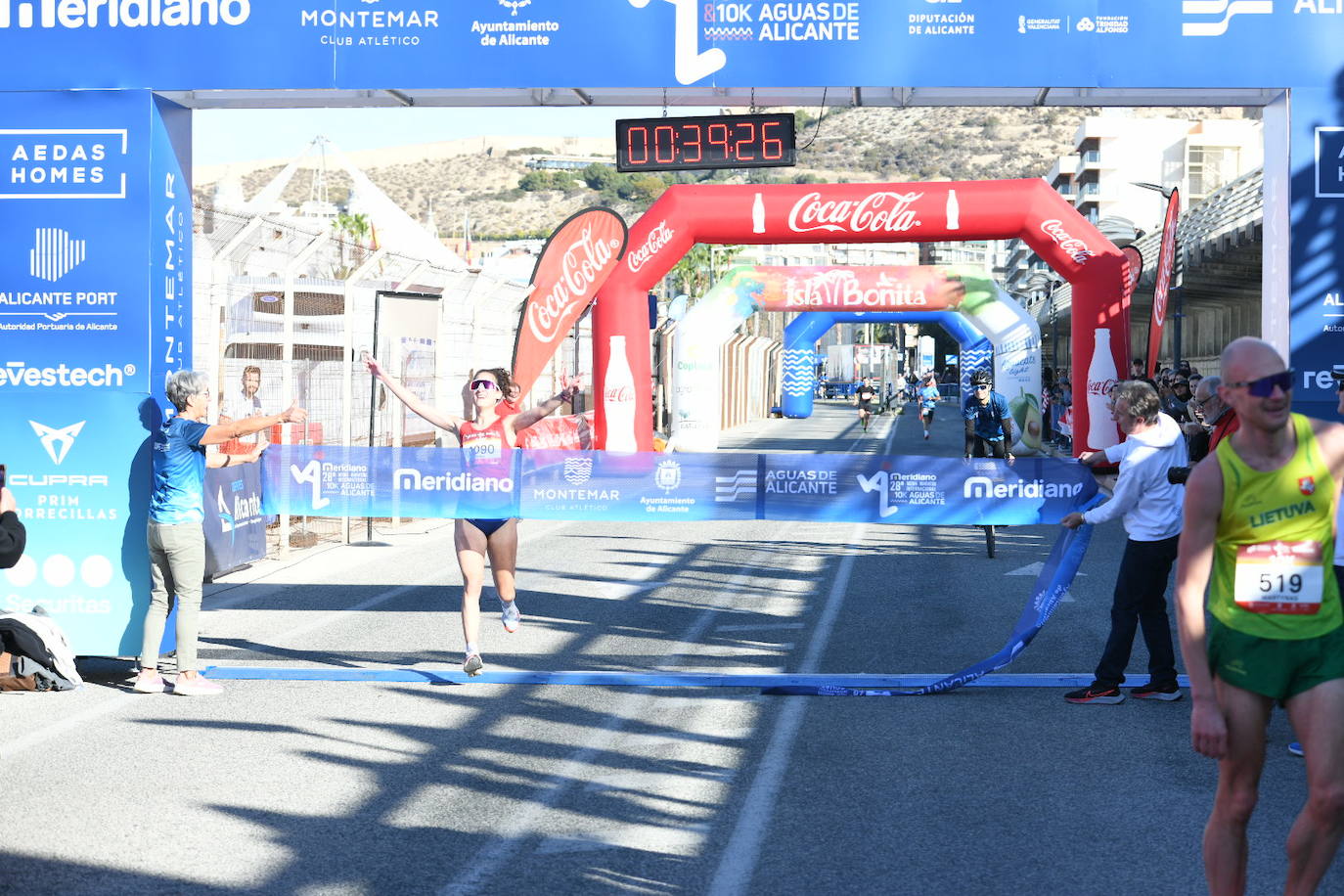 Las mejores imágenes de la Media Maratón de Alicante