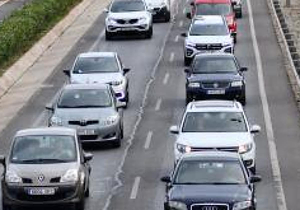 Atascos en Alicante, en imagen de archivo.