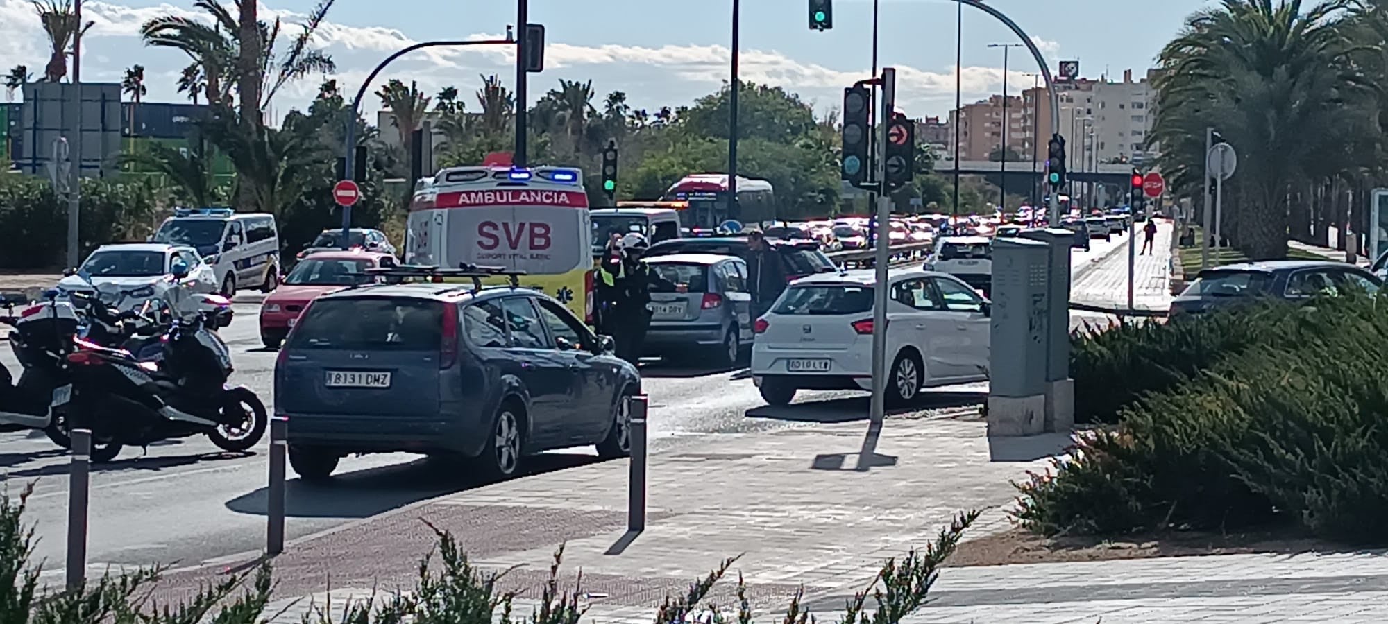 El último viernes de febrero deja un gran atasco en Alicante