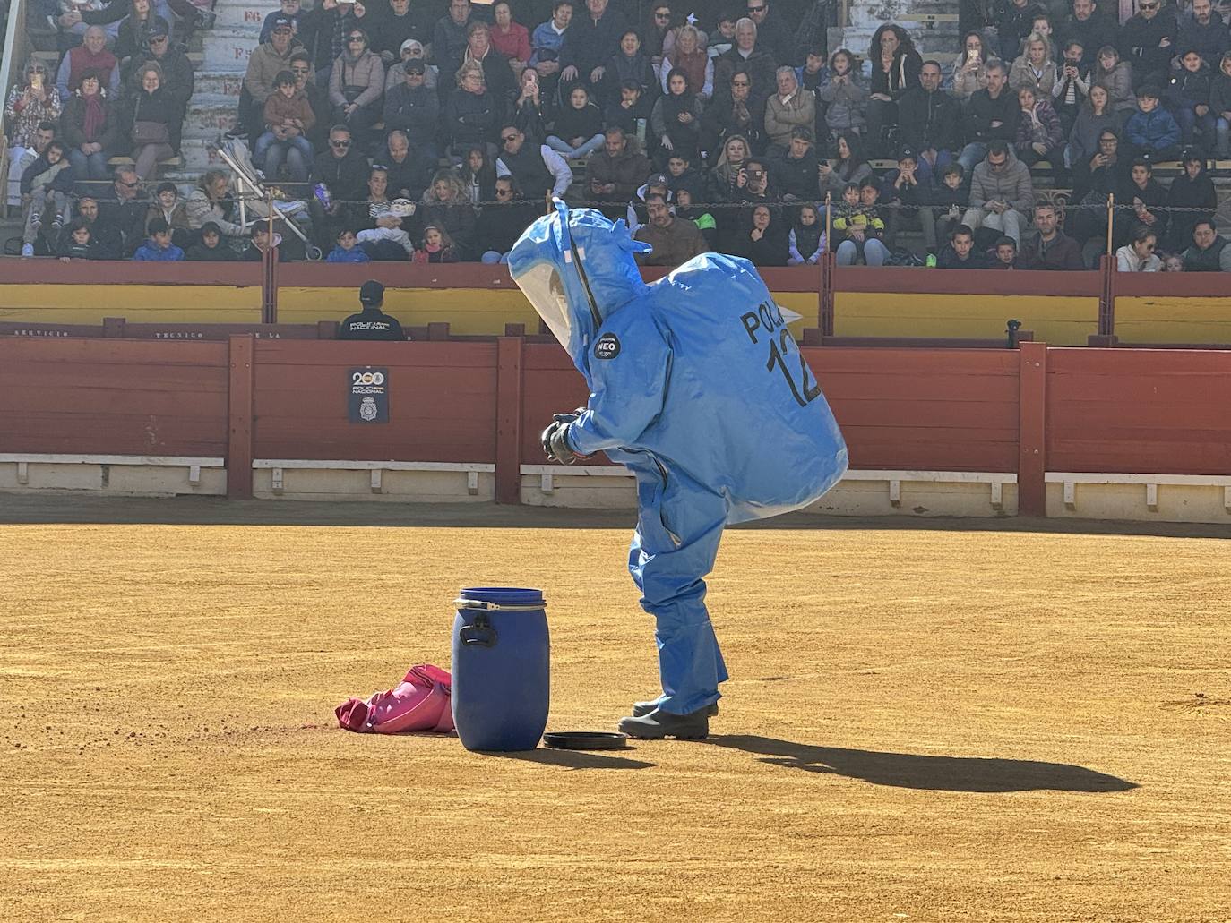 Imágenes de la espectacular exhibición de la Policía Nacional en Alicante