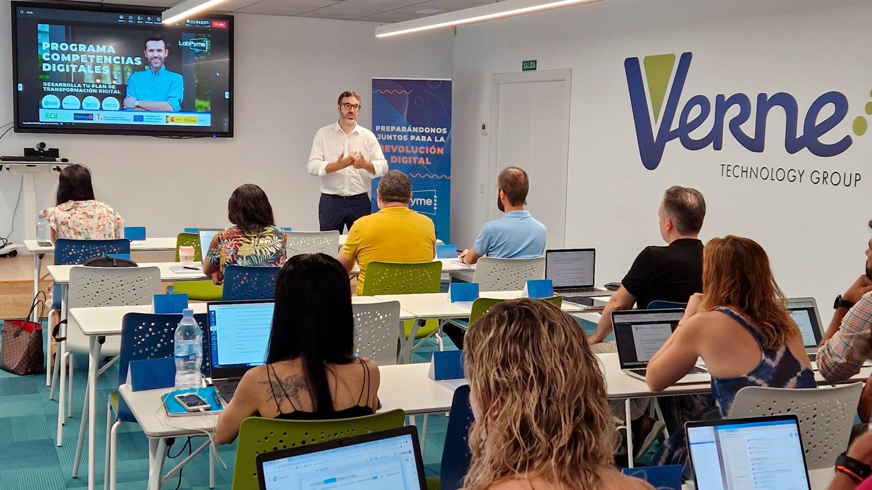 Una de las clases del programa de Labpyme que se impartió en la sede de la tecnológica alicantina Verne.