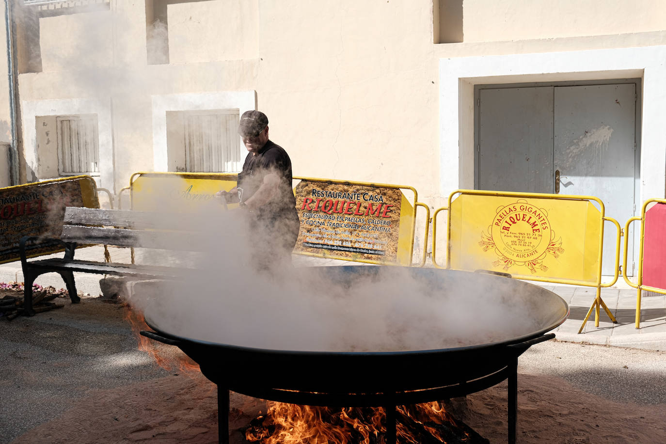 Cerca de 500 barraquers celebran su primer gran día
