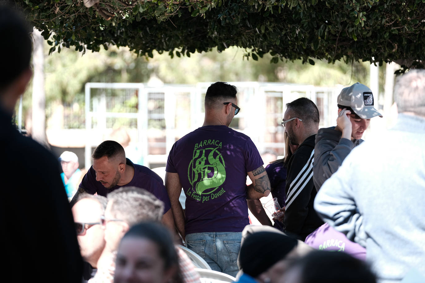 Cerca de 500 barraquers celebran su primer gran día