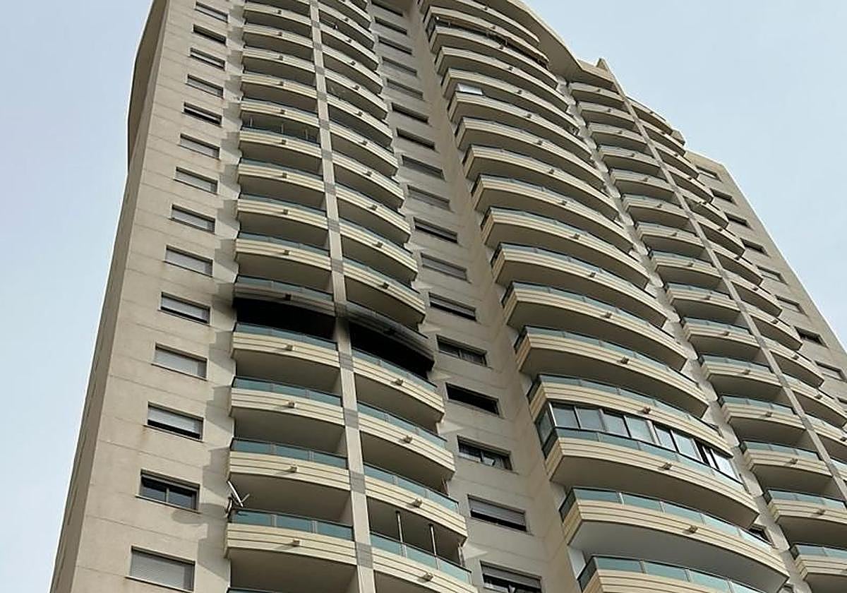 Piso incendiado en La Vila Joiosa.