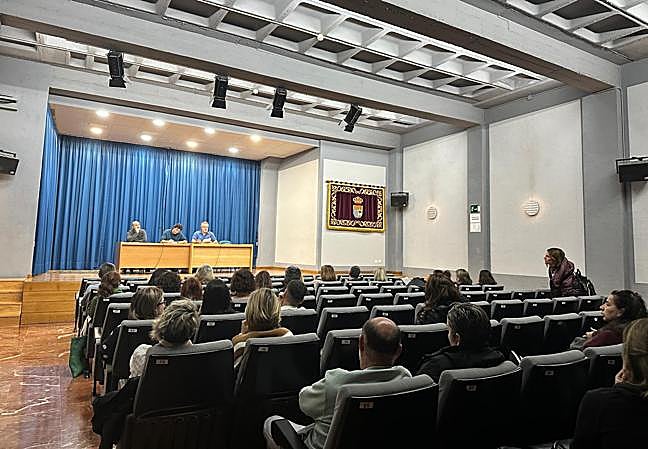 Asamblea constituyente de la plataforma de afectados.
