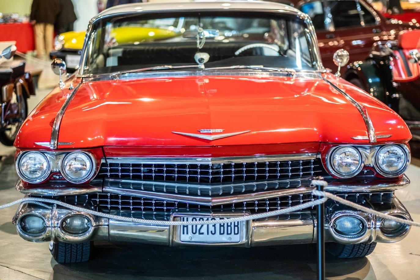 Imagen principal - Coches antiguos en anteriores ediciones.