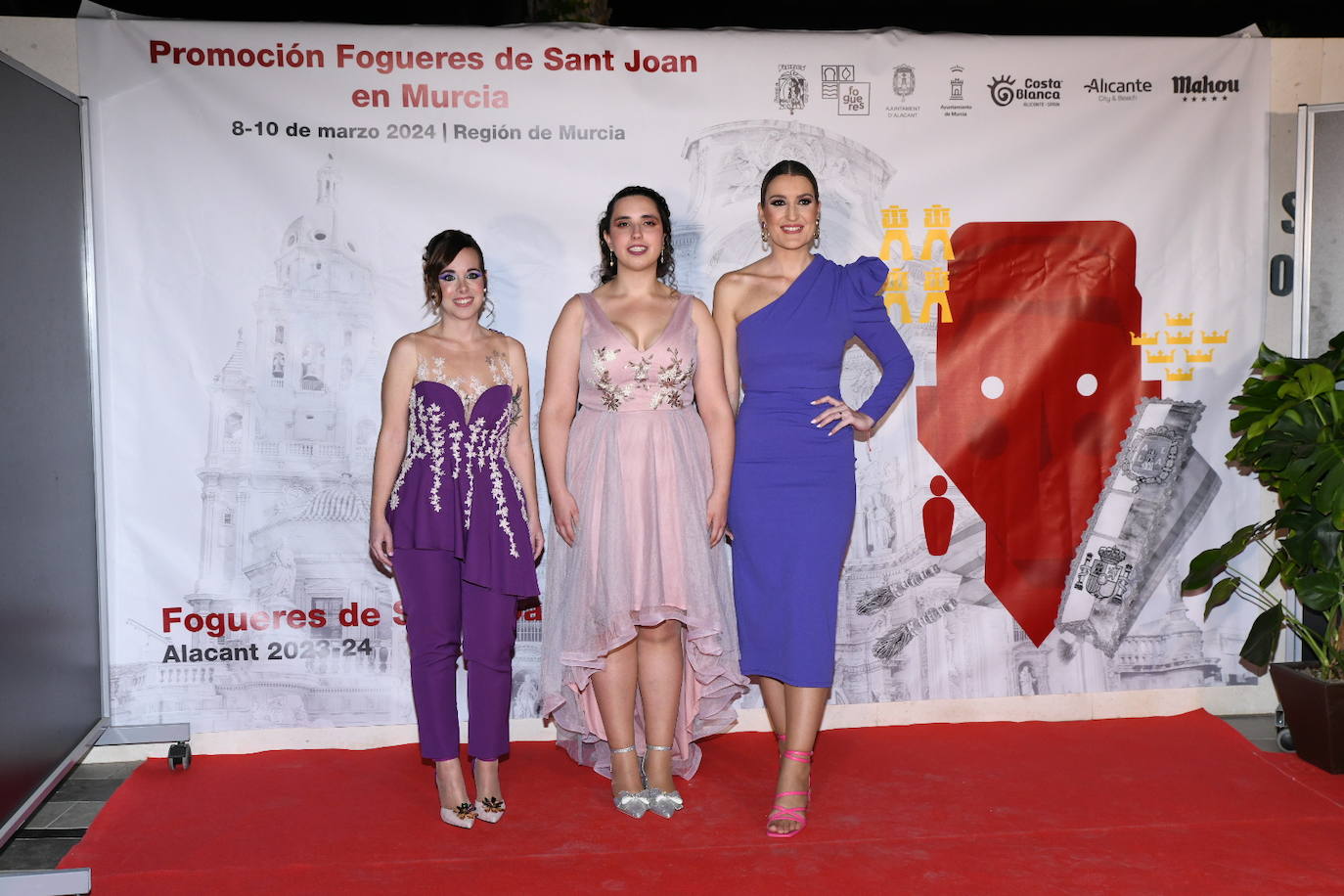 Todos los looks de las candidatas en la cena de gala en Murcia