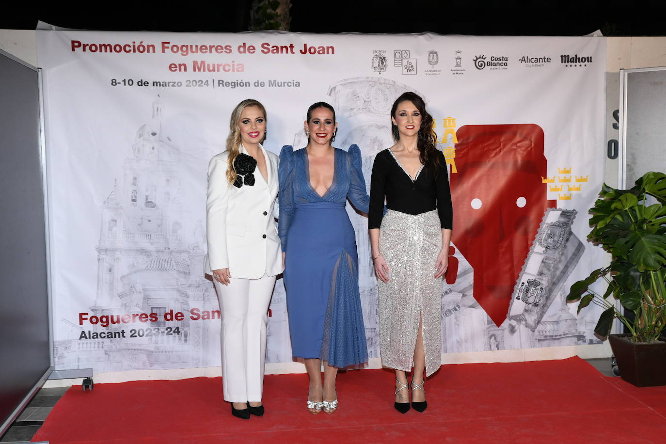 Todos los looks de las candidatas en la cena de gala en Murcia