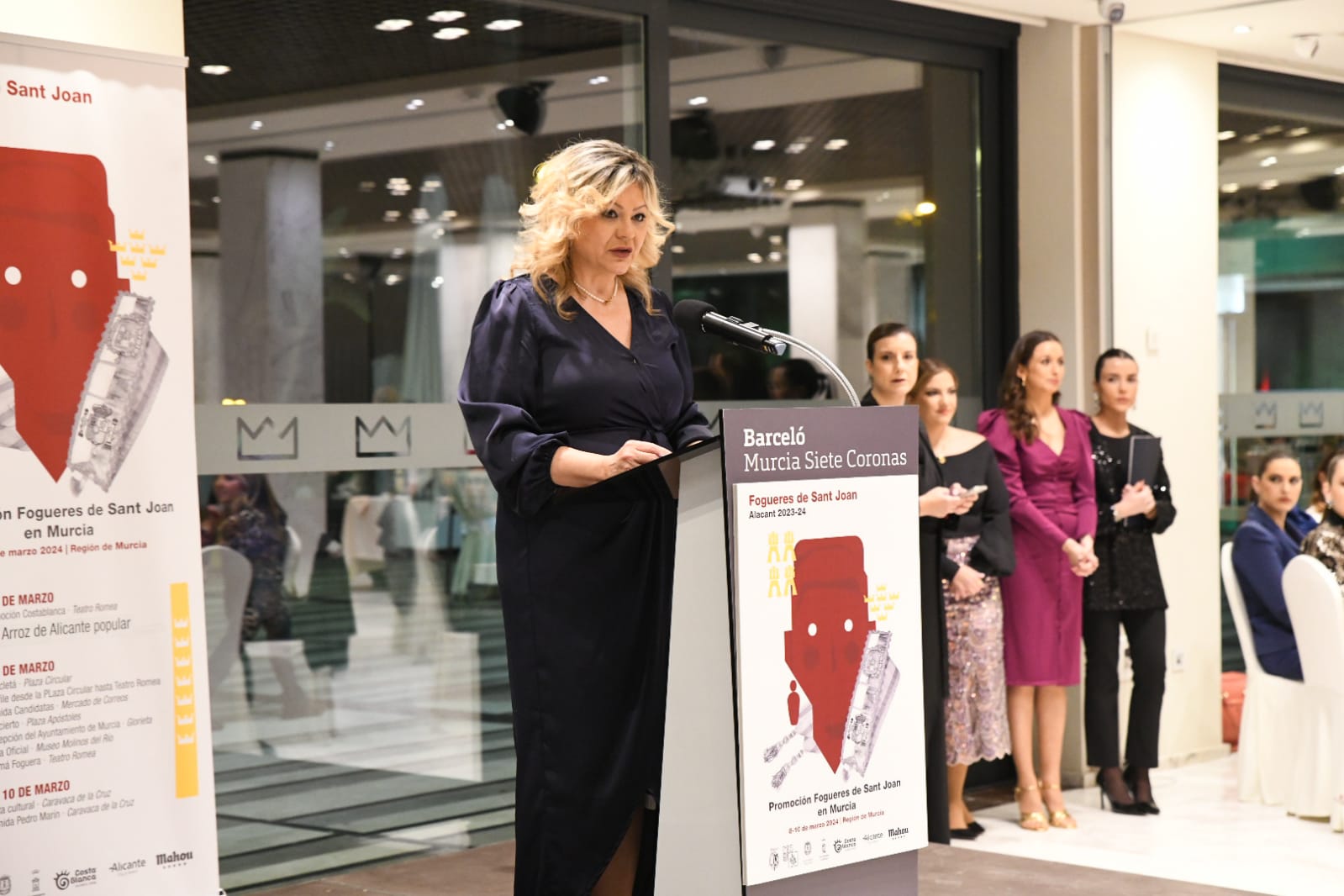 Todos los looks de las candidatas en la cena de gala en Murcia