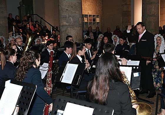 La banda sonora de las Hogueras de Alicante suena en Murcia