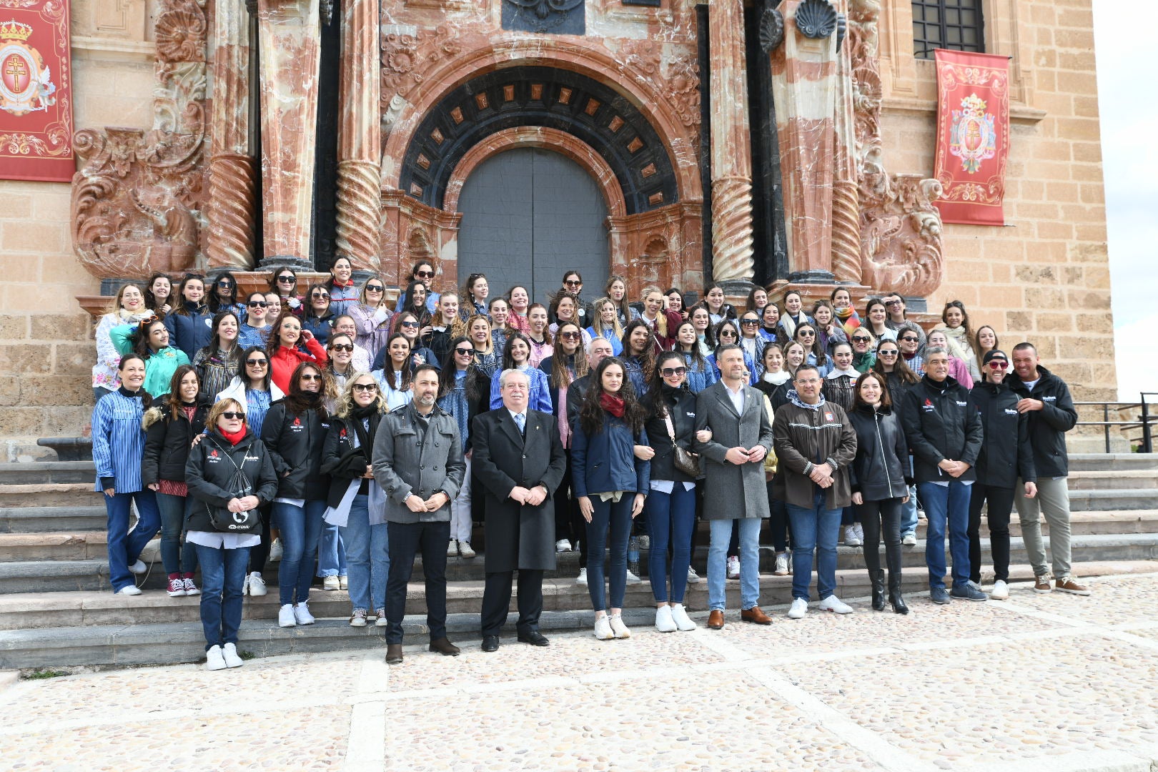 Las Hogueras de Alicante ponen fin a las convivencias con una misa en Caravaca de la Cruz