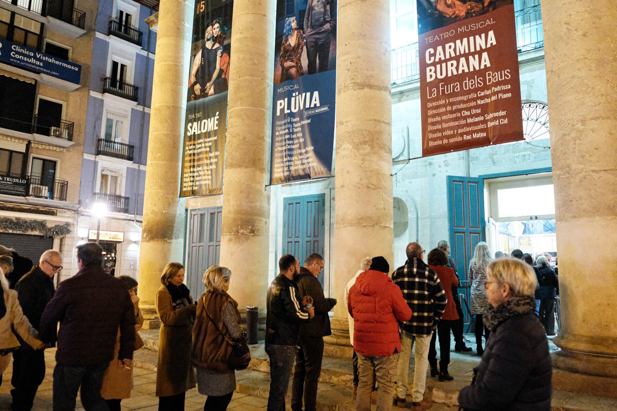 La Fura dels Baus pone a vibrar el Teatro Principal de Alicante con el estreno de &#039;Carmina Burana&#039;