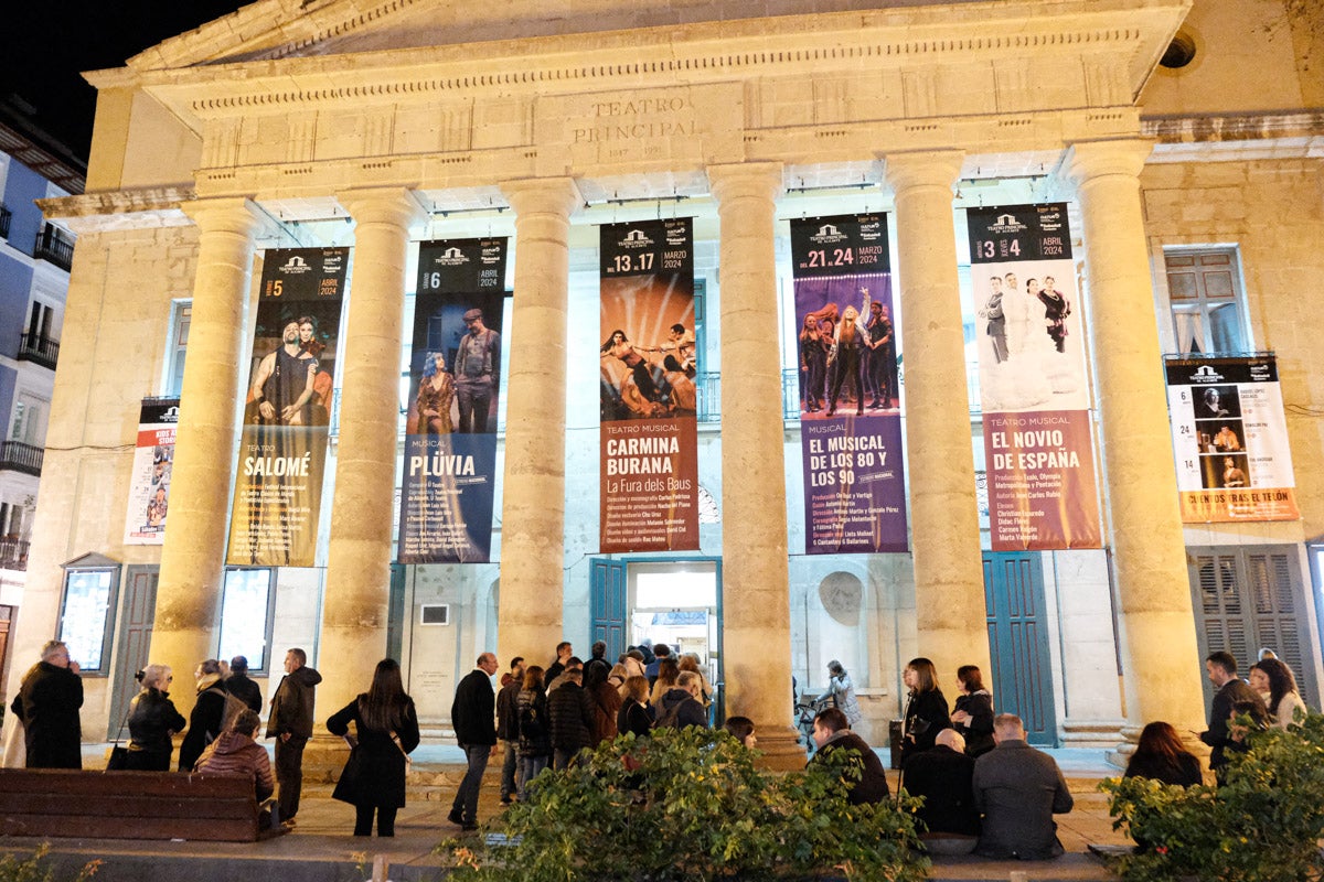La Fura dels Baus pone a vibrar el Teatro Principal de Alicante con el estreno de &#039;Carmina Burana&#039;