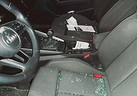 El vehículo violentado.