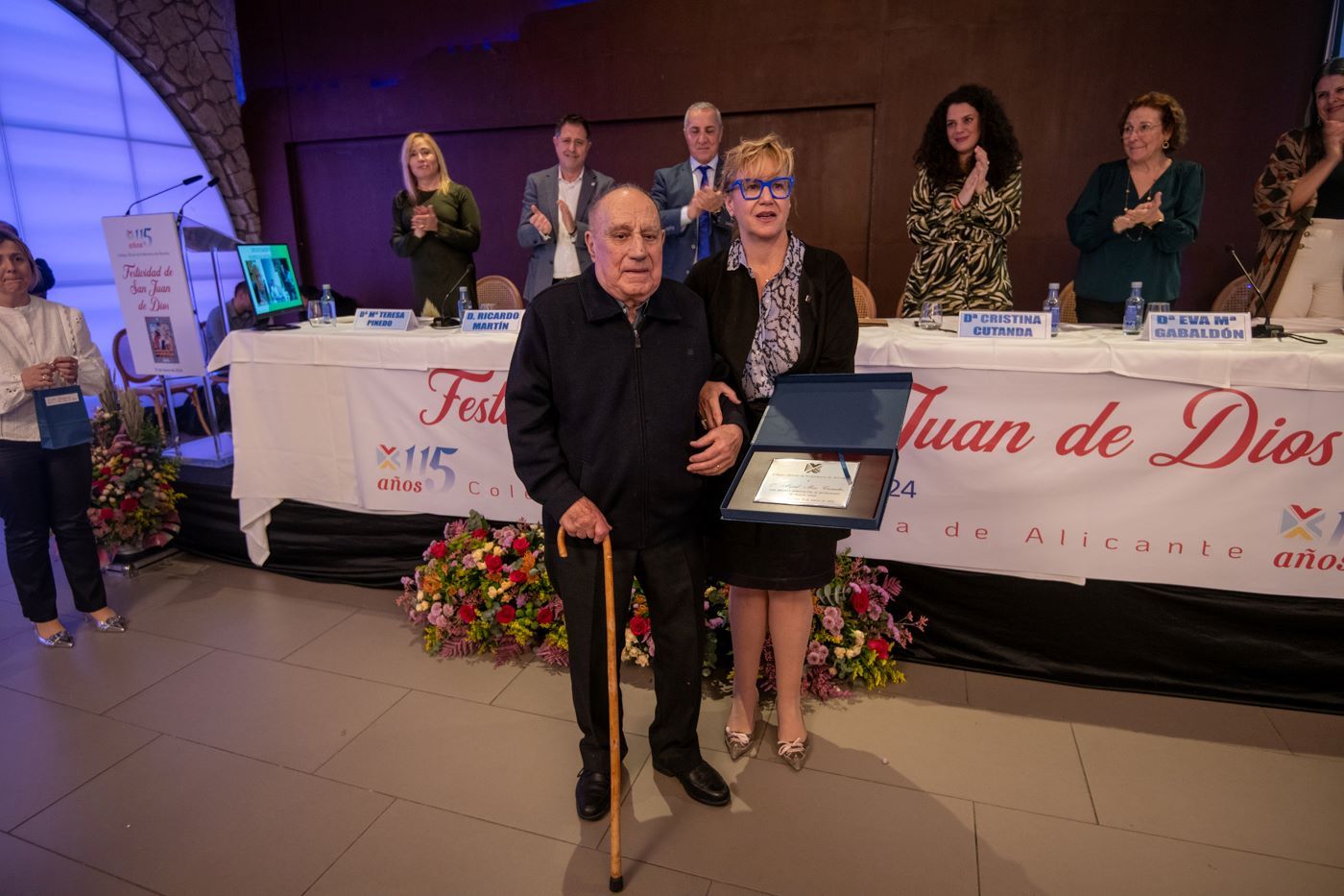 Imagen secundaria 2 - El Colegio de Enfermería de Alicante celebra su 115 aniversario