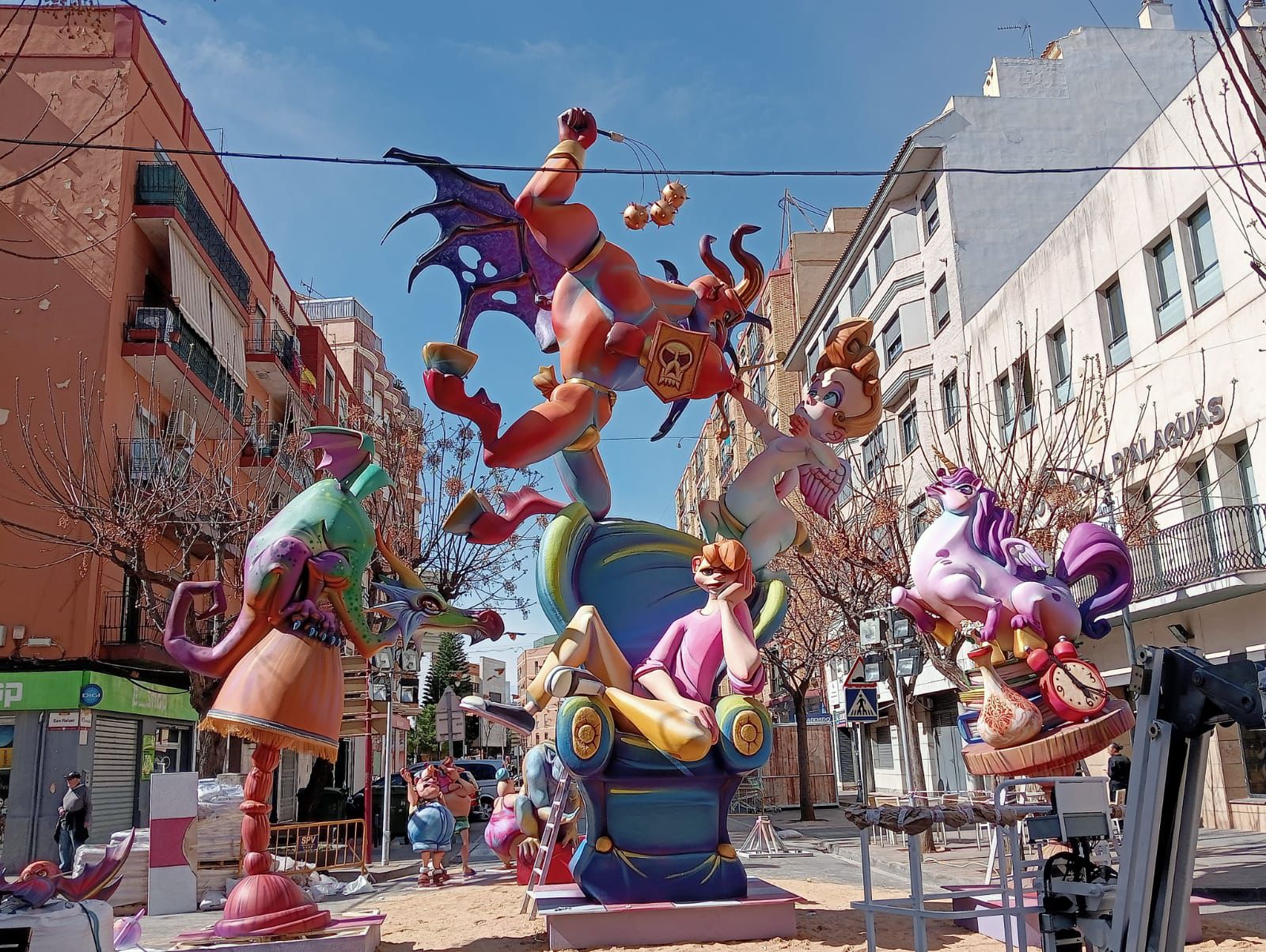 Estas son las fallas plantadas por artistas alicantinos