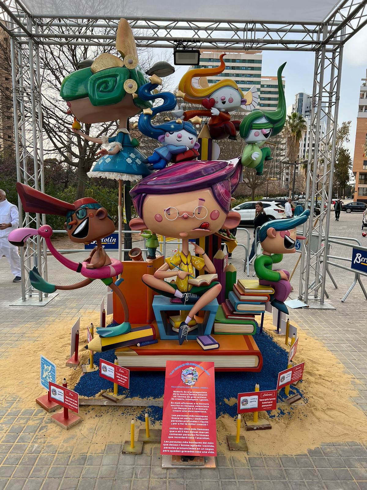 Estas son las fallas plantadas por artistas alicantinos