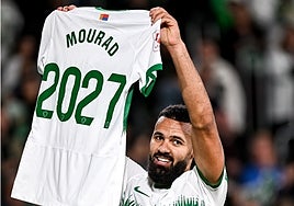 Celebración de Mourad tras marcar ante el Albacete.