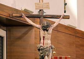 Las Monjas de la Sangre y la cofradía del Cristo del Divino Amor y 'La Marinera' dan la bienvenida al Cristo de los Guerrilleros